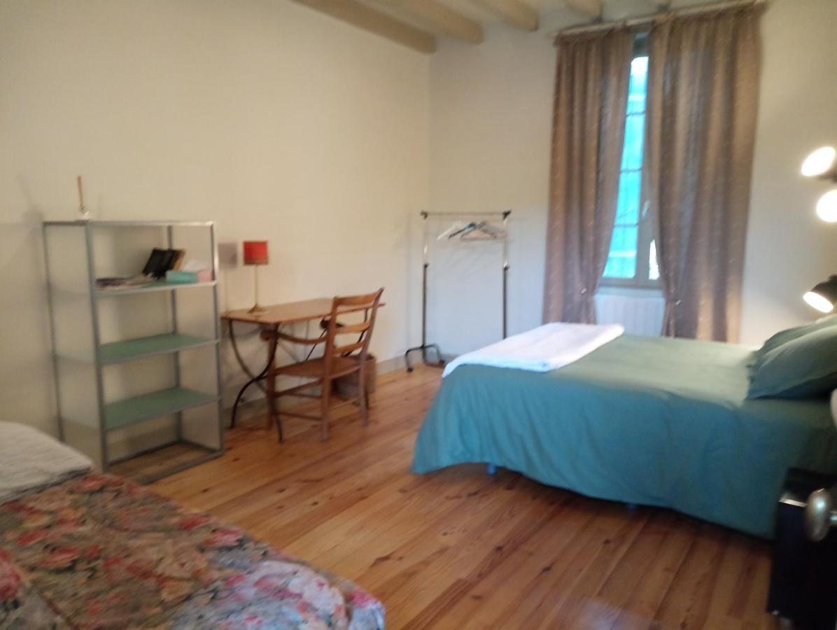 Lulu Hotel Castelmoron-sur-Lot ภายนอก รูปภาพ
